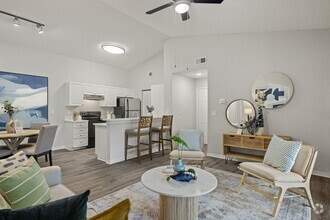 Building Photo - Oasis Naples
