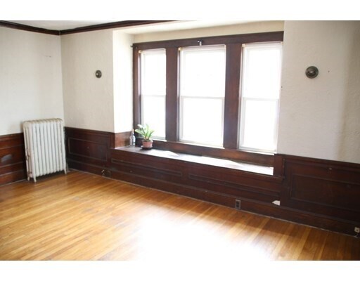 Building Photo - 37 Putnam Rd
