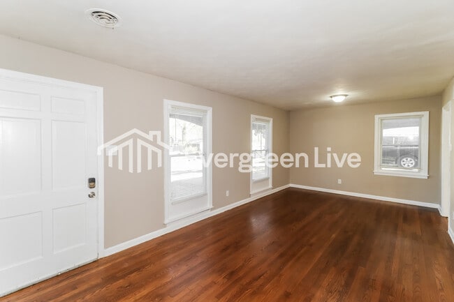 Foto del edificio - 4741 Scottsdale Ave