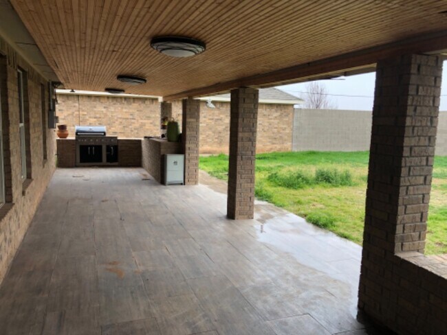 Foto del edificio - 5541 Medford Ct