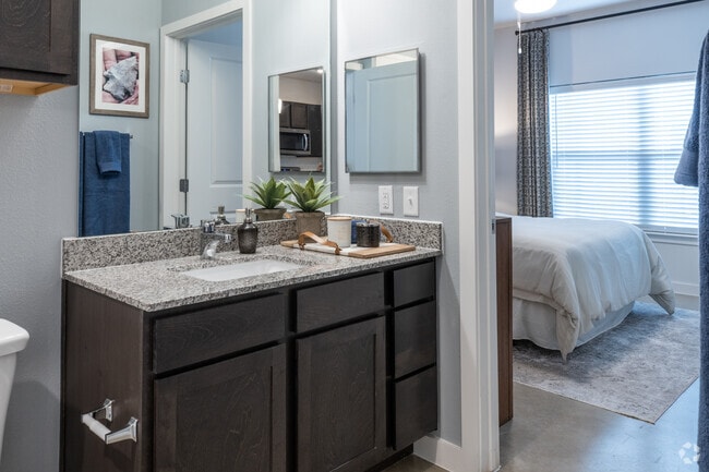 1BR, 1BA - 721 SF - The Ridge at Headwaters