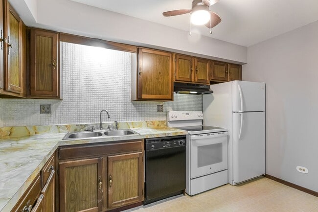 Building Photo - Two Bedrooms & Two Full Baths in North Park