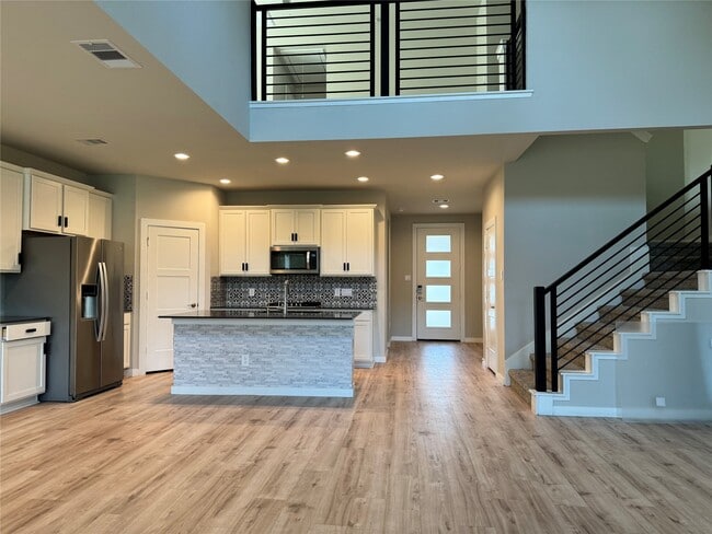 Foto del edificio - 10213 Prairie Creek Ln