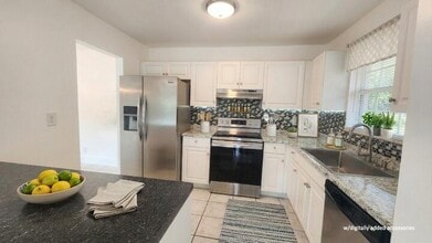 Building Photo - 517 Dotterel Rd