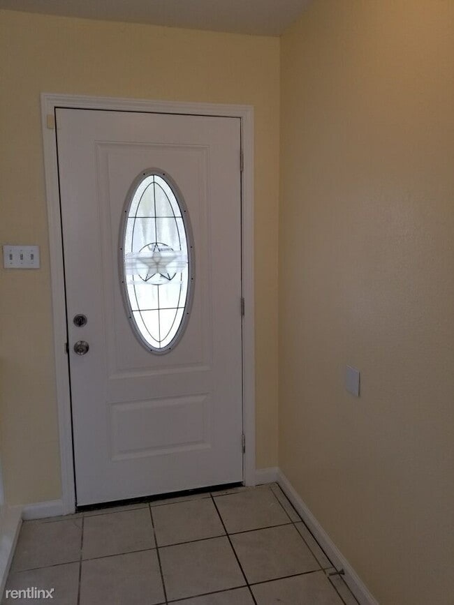 Building Photo - 3 br, 2.5 bath House - 5711 Deertail Creek