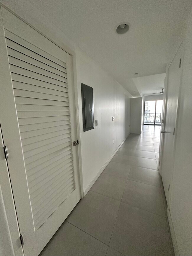 Foto del edificio - 1010 Brickell Ave