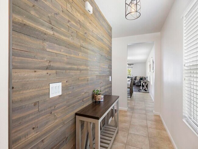 Foto del edificio - 10057 SW Newberry Ave