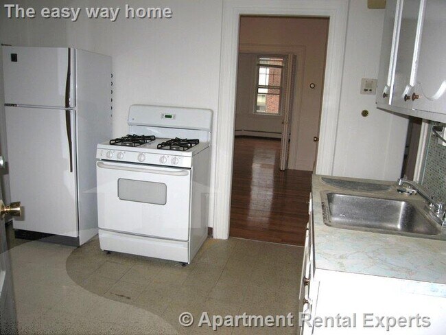 Foto del edificio - Inman Square 1 Bedroom plus study in Inman Sq