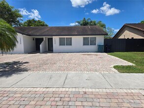 Building Photo - 13520 SW 64th Ln