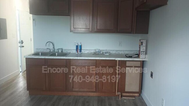 Foto del edificio - 325 Hudson Ave