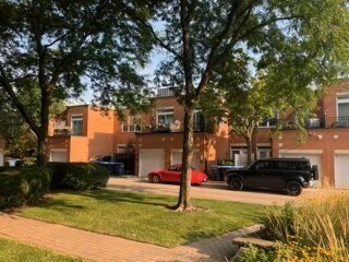 Building Photo - 229 W Goethe St