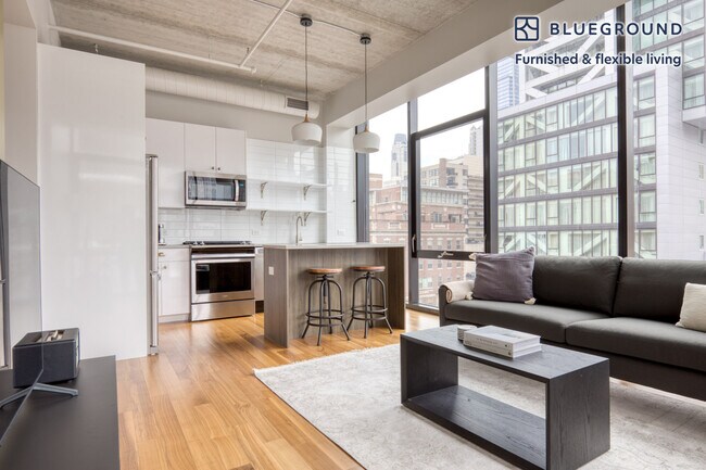 Foto del edificio - 676 North LaSalle Drive-GO FL5-ID895