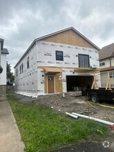 Building Photo - 1109 S Webster Ave