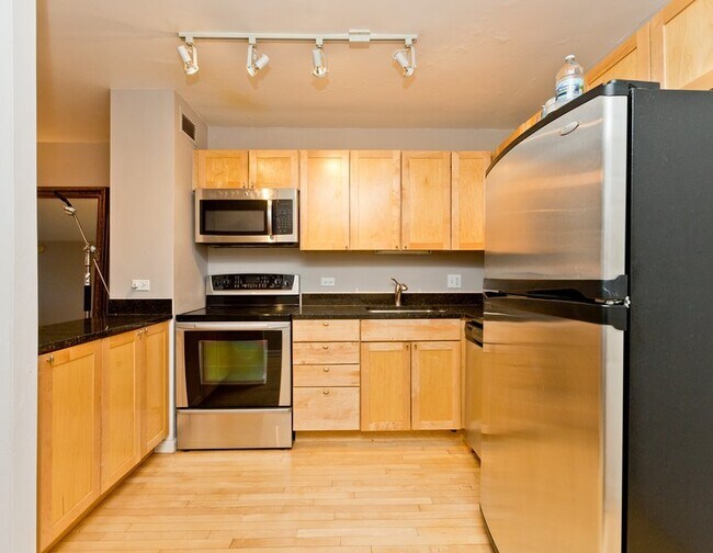 Foto del edificio - 222 E Pearson St