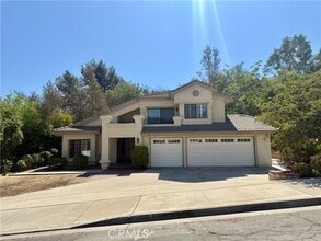 Building Photo - 58 Westbrook Ln