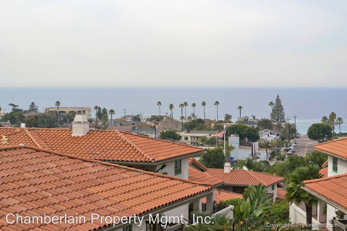 Primary Photo - 2 br, 2.5 bath House - 338 Vista Del Rey Dr