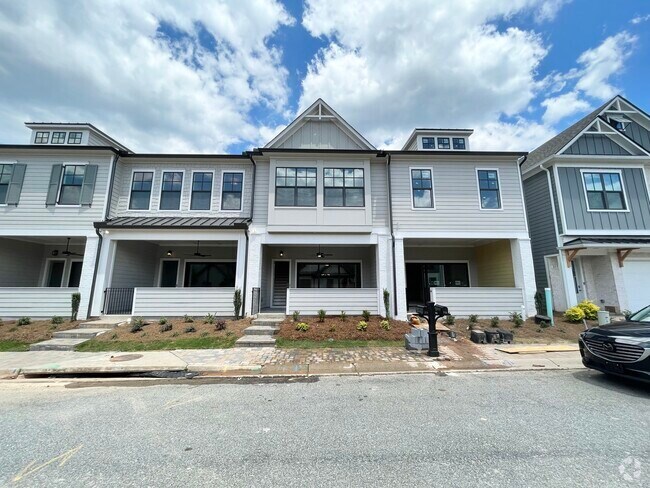 The Village at Towne Lake Apartments for Rent with High Ceilings ... - Lake Apartments With High Ceilings