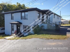 Building Photo - 1109 Hampton Ave Ext