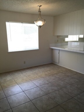Building Photo - 10814 Redlands Ave