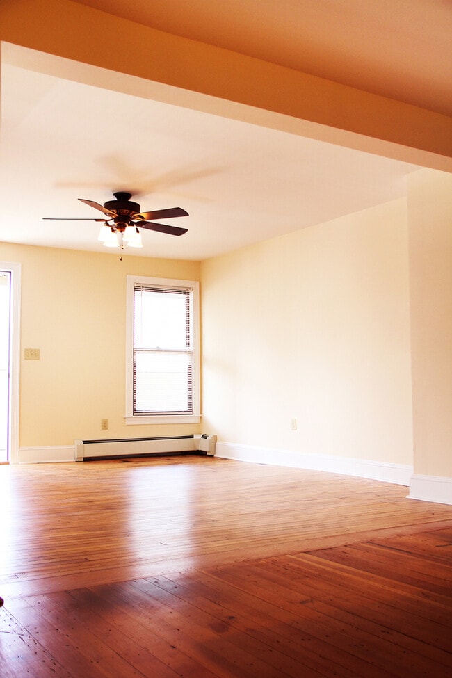 Foto del edificio - 48 N Champlain St