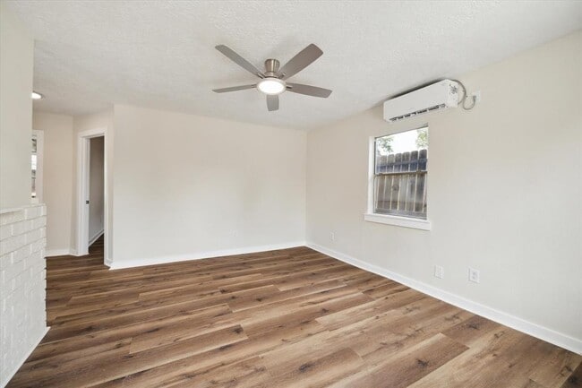 Foto del edificio - 2802 Hardy St
