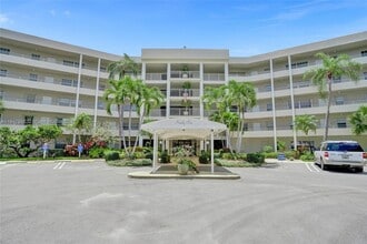 Building Photo - 805 Cypress Blvd