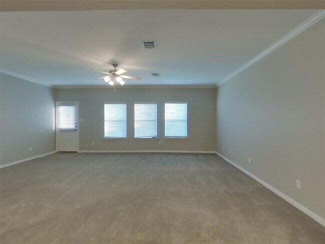 Building Photo - 5208 Dauntless Dr