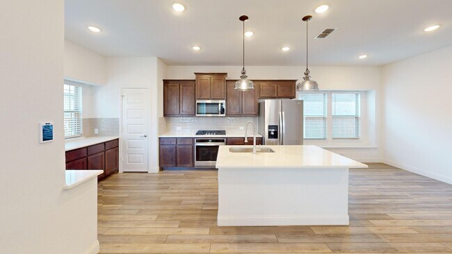 Building Photo - 3912 Goldfinch Hvn