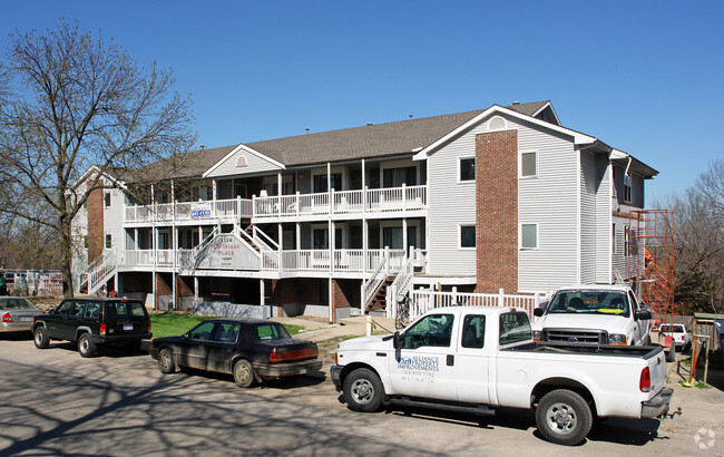 Louisiana Place - Louisiana Place Apartments