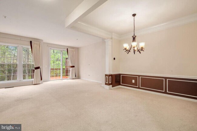 Foto del edificio - 19421 Rayfield Dr