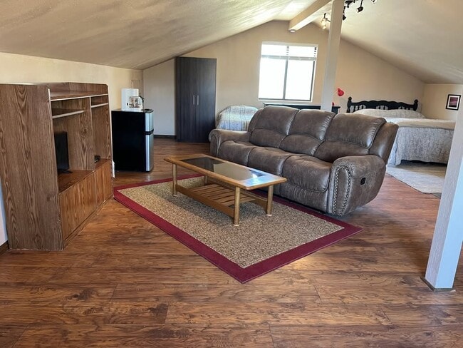 Building Photo - 38 Orcutt Dr