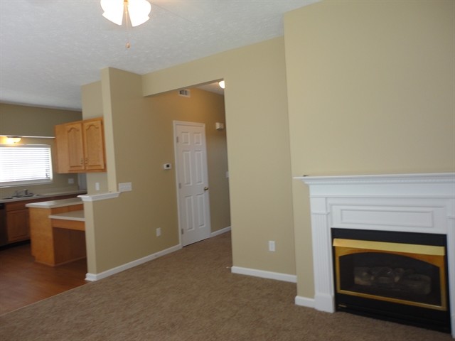 Building Photo - 9863 Hollow Tree Drive