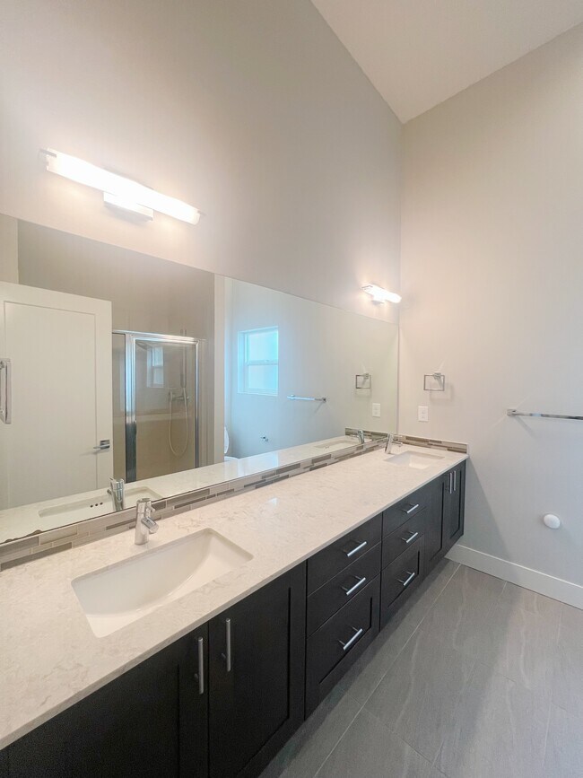 Foto del edificio - 18236 73rd Ave NE