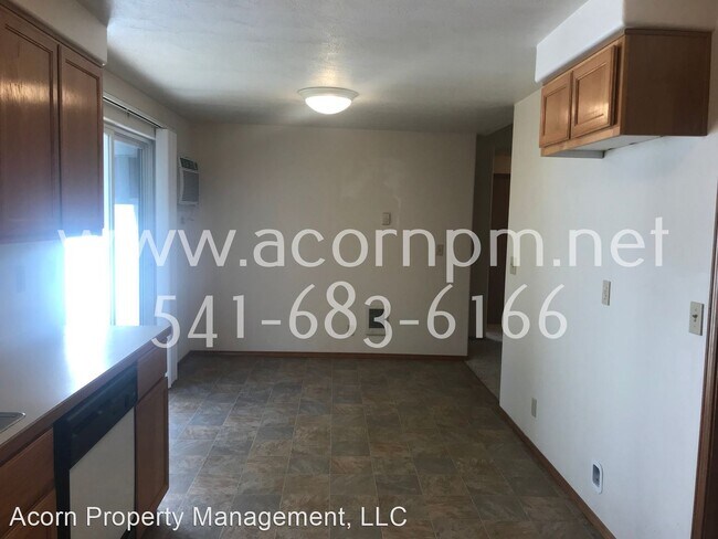 Building Photo - 2 br, 2 bath House - 1016 Colony Pond Drive