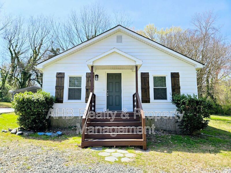 Primary Photo - 1130 Walnut St