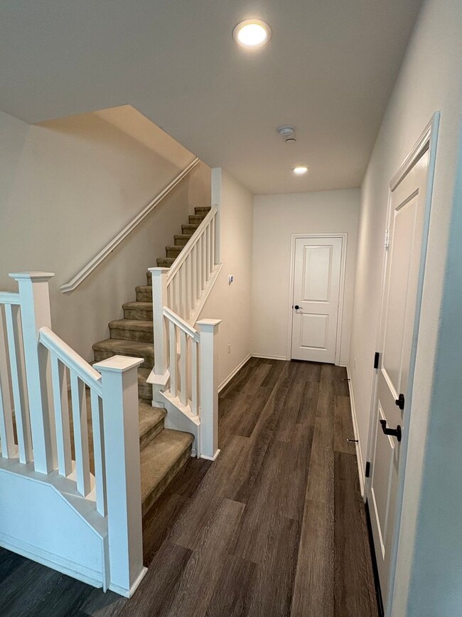 Building Photo - 3160 E Yountville Dr