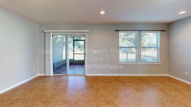 Building Photo - 464 Walnut Dr