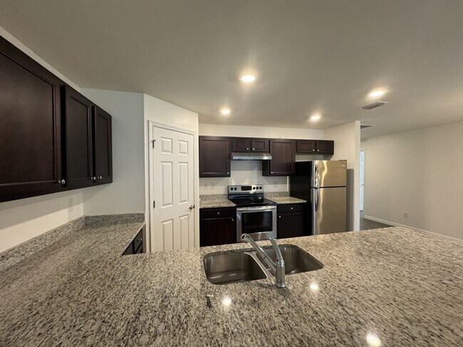 Building Photo - 26533 Sandhill Blvd