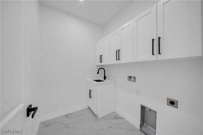 Foto del edificio - 903 NE 23rd St