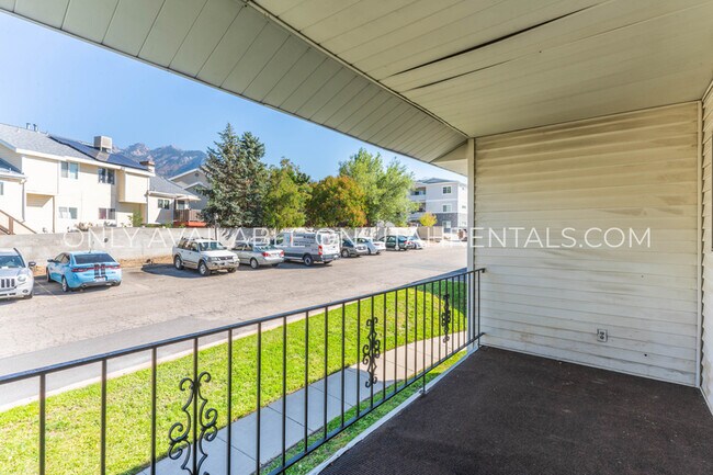 Foto del edificio - 2416 E 6895 S