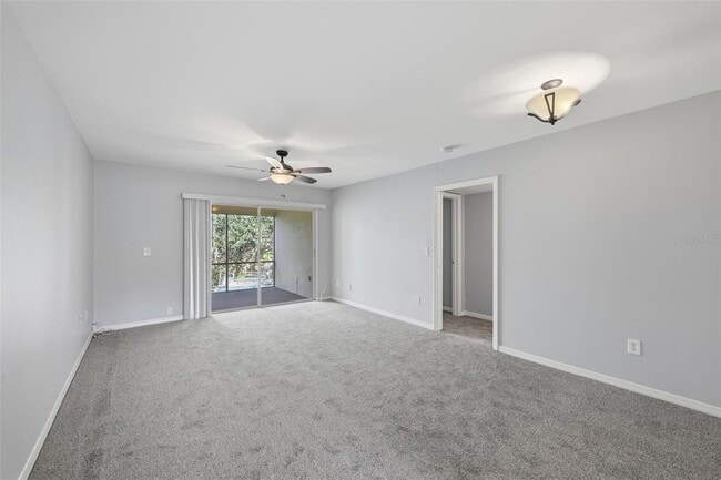 Building Photo - 10342 Carrollwood Ln