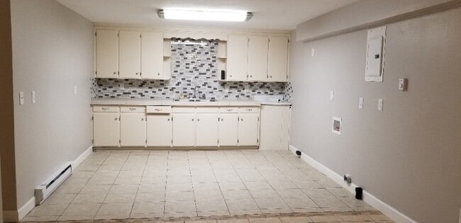 Building Photo - 301 Culbreth Ave