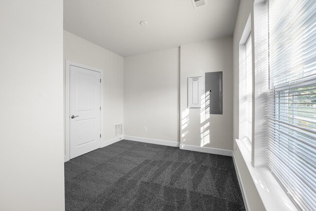Foto del edificio - 2962 Chalkstone Pl