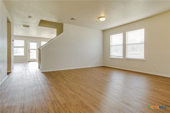 Foto del edificio - 10542 Manor Creek