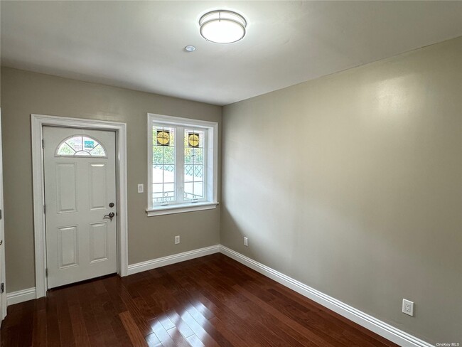 Foto del edificio - 189-41 46th Rd