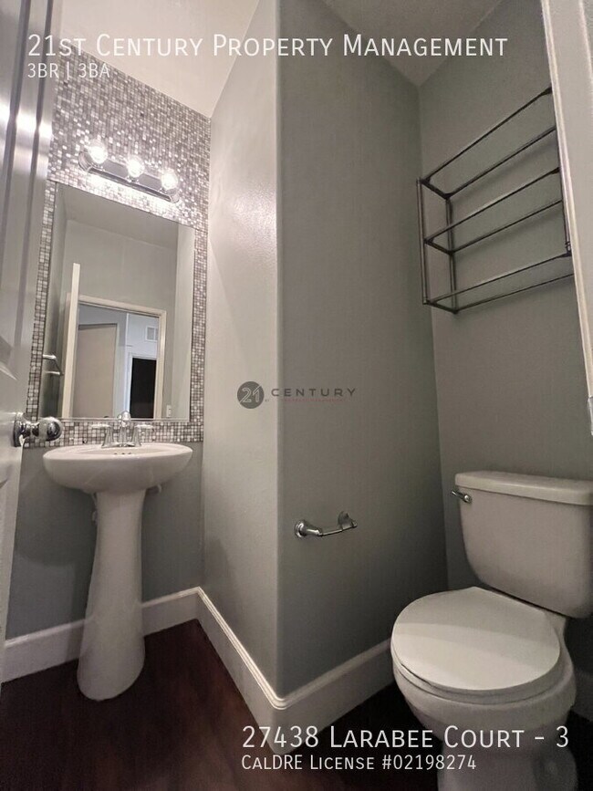 Building Photo - 27438 Larabee Ct