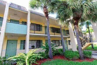 Building Photo - 1536 Meadows Cir W