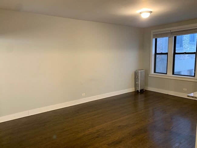 Building Photo - 5537 S Everett Ave