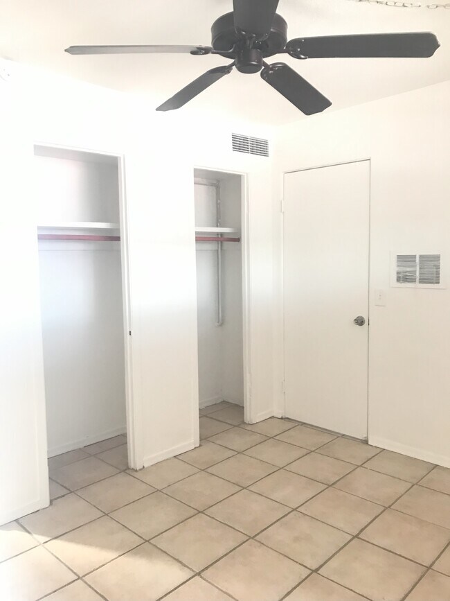 Foto del edificio - 3926 E Monte Vista Dr
