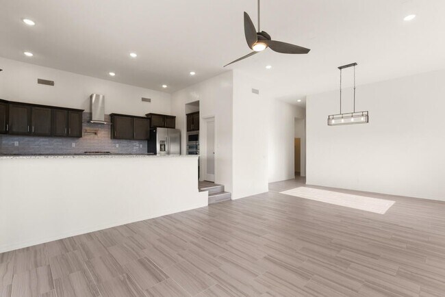 Foto del edificio - 13348 Eton Ct